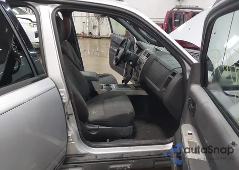 2010 Ford Escape Xlt из США, поврежденный, VIN 1FMCU9D7XAKB95166